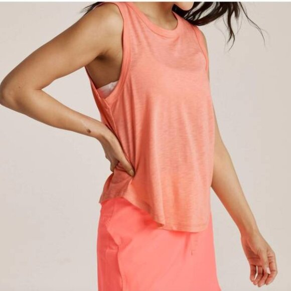 NWOT Beyond Yoga Curved Hem Tank Peach Small - Picture 4 of 4